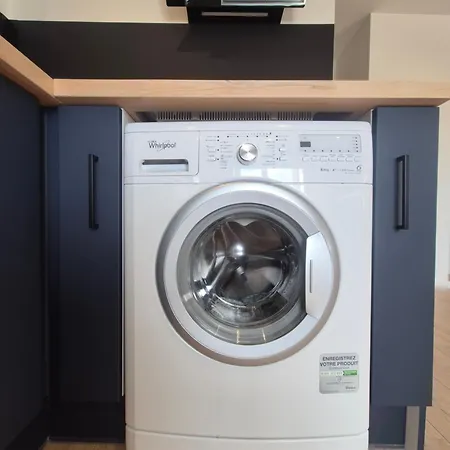 Appartement Lumineux Et Spatieux Appartement *